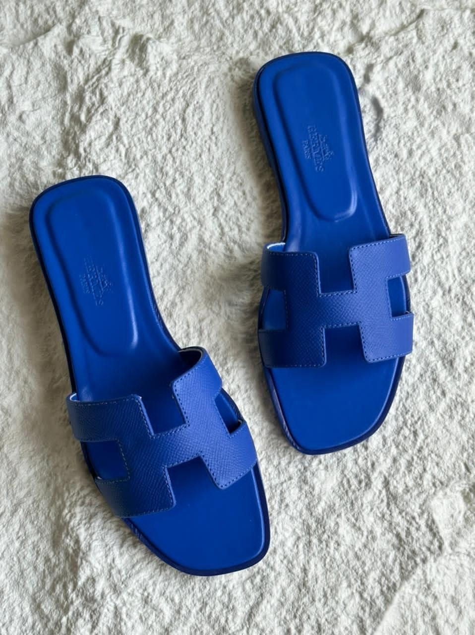 H sandals